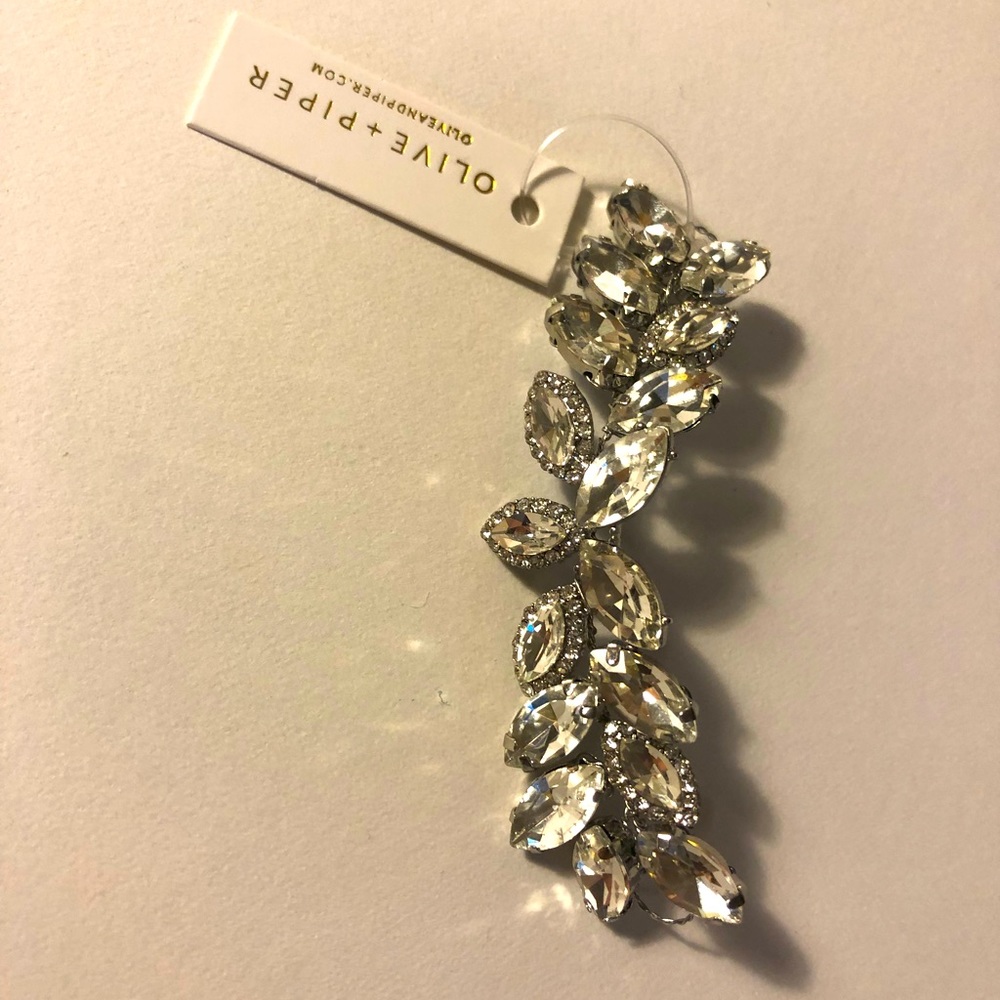 Olive and piper gemstone hair piece for wedding hair
